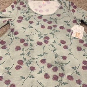 Xs Perfect tee Lularoe